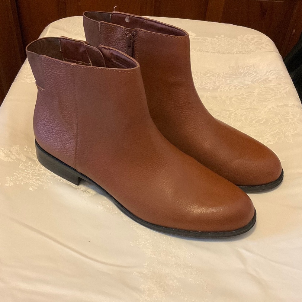 Women’s Comfortview Shyla Pebbled Leather Ankle Boots Size 10M Cognac.New/no tag